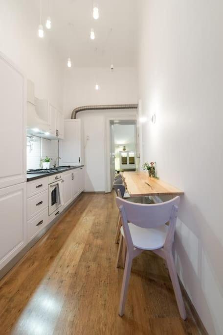 No.8: Lovely & Cosy 3-Room Heart Of The City Timişoara Exteriör bild